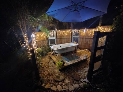 Private and Relaxing pet friendly cabin near Barrytown and Punakaiki