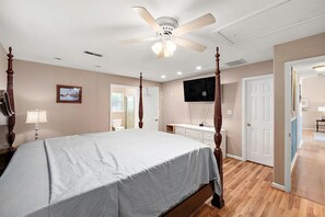 3 bedrooms, Internet