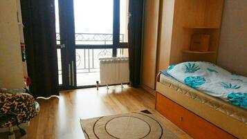 1 bedroom, desk, iron/ironing board, free WiFi