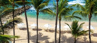 Saint Peter's Bay 208 - Chic Beachfront Condo