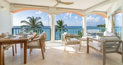 Romantic Beachfront Condo for Two - Villas 305