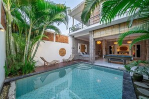 Terrace/patio - Canggu Beach Villa (3BR | Pool | Snooker Table) (Kuta Utara)