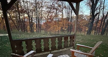 Cozy 1B/1B Condo w/ Massage Chair & Jetted Tub!