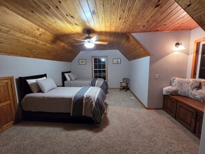 5 chambres, bureau, fer et planche à repasser, Wi-Fi gratuit