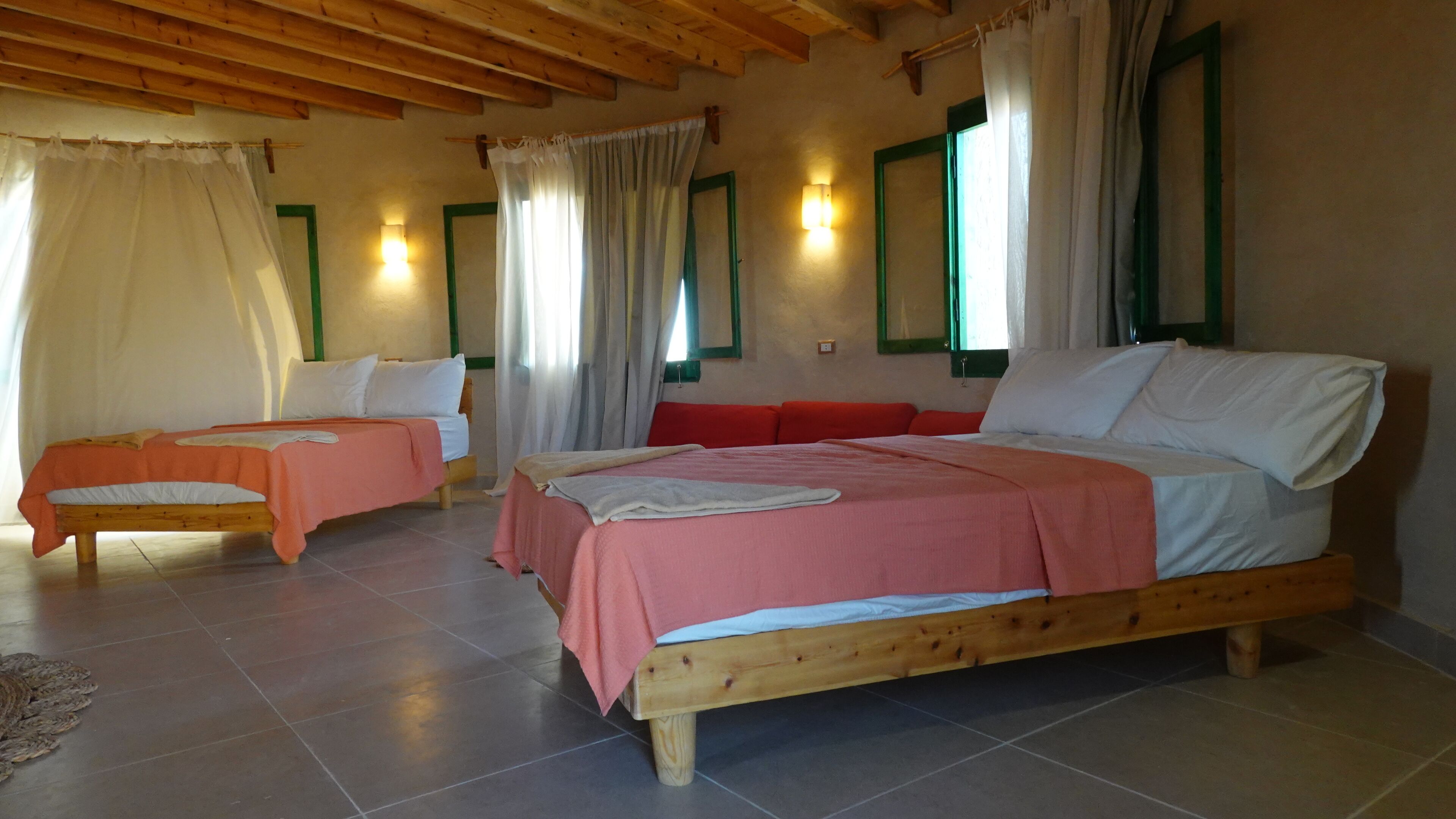 Deluxe Studio Suite | Soundproofing, free WiFi