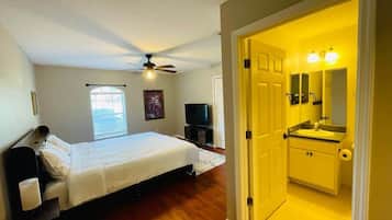 4 habitaciones, tabla de planchar con plancha, wifi y ropa de cama