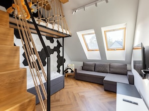 Een strijkplank/strijkijzer, wifi, beddengoed