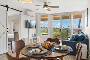 Dining - Elegant Maui Banyan, Pool/Hot Tub, Steps to Beach (Kihei)