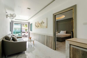 Living area - The Neenlawat Riverside Resort & Spa (Phunphin)