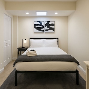 Junior appartement, 3 slaapkamers | Een strijkplank/strijkijzer, gratis wifi