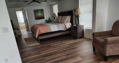 Palmetto Pine Country Club 3-bedroom home in Cape Coral