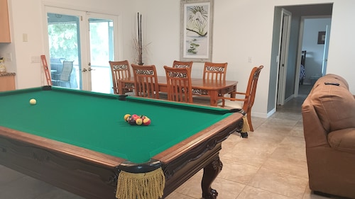 Palmetto Pine Country Club 3-bedroom home in Cape Coral