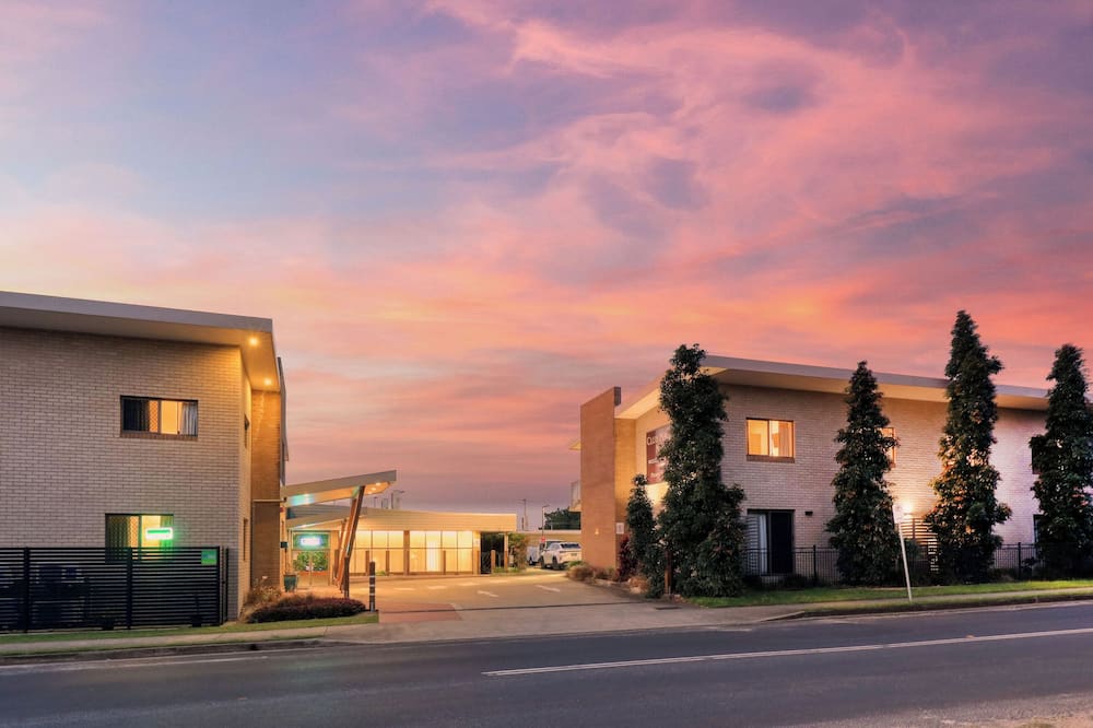 Club Maclean Motel