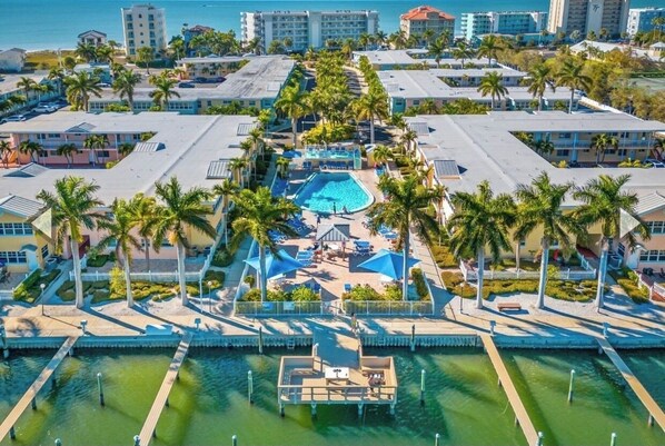 Exterior - Welcoming 2-bedroom condo with a bonus room! (Indian Shores)