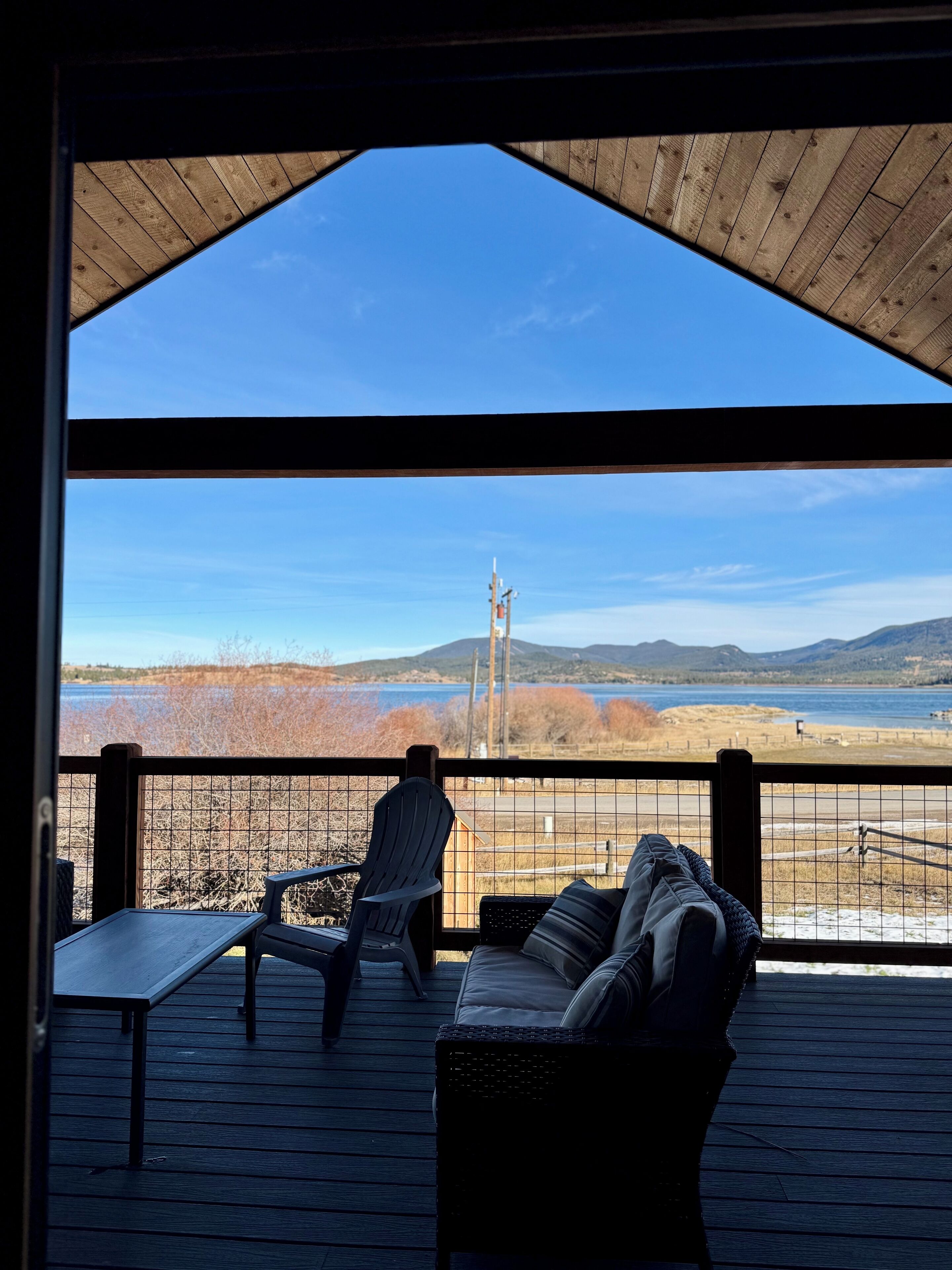 المنطقة المحيطة بالمنشأة