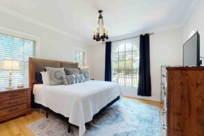 4 habitaciones, escritorio, tabla de planchar con plancha y wifi gratis 
