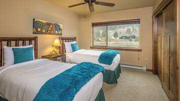 3 dormitorios, escritorio, tabla de planchar con plancha y wifi gratis