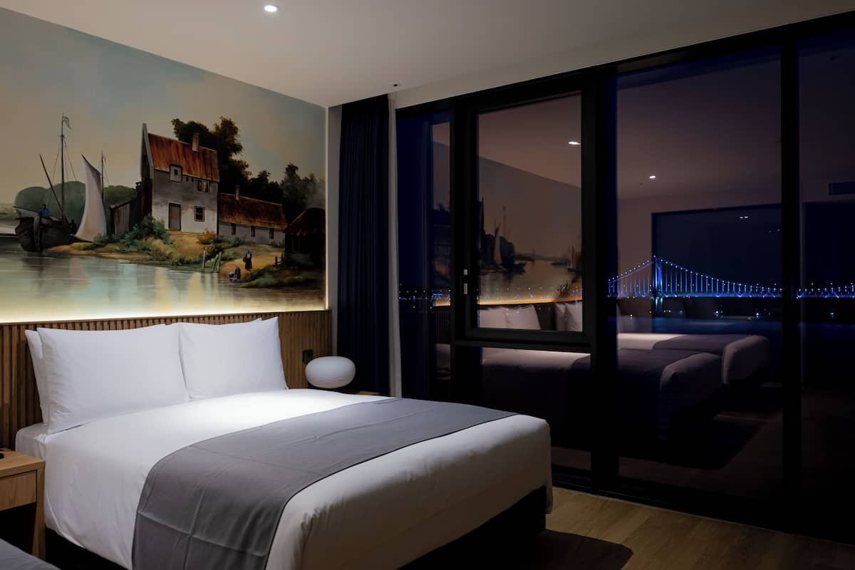 Luxury Double | Caja de seguridad en la habitación y escritorio