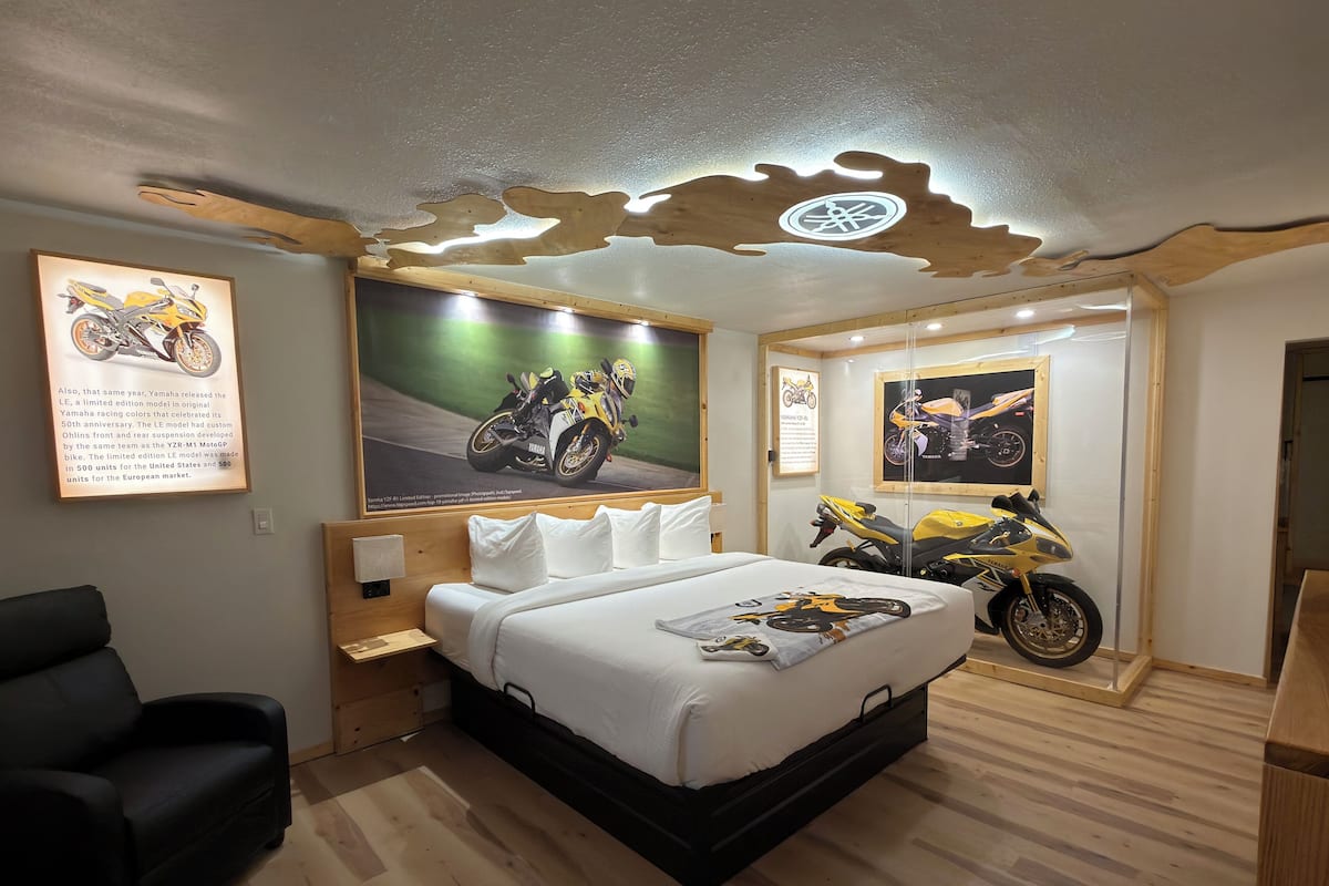 Habitación individual Confort, vistas a la piscina | Escritorio y wifi gratis