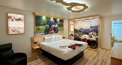Motorcycle Inn