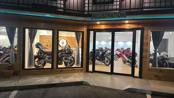 Fachada de la propiedad