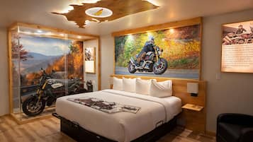 Indian FTR RSD Hooligan | Desk, free WiFi