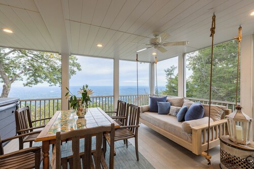 Fin & Fig | Mountain Views + Hot Tub