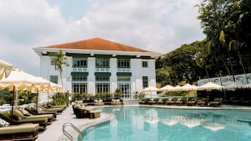 Indoor pool, outdoor pool