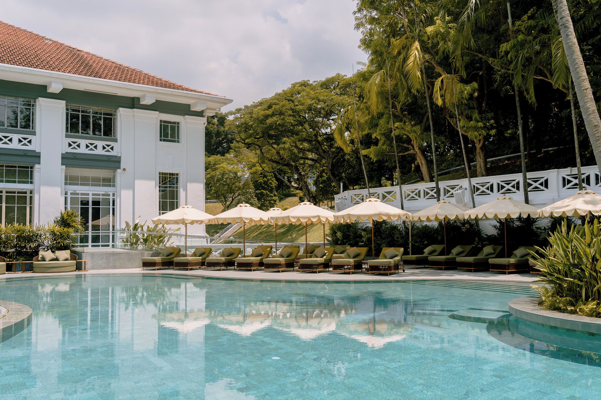 2 piscinas al aire libre