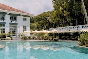 2 piscinas al aire libre