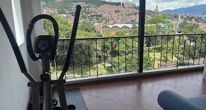 Vista Hermosa Apartment In The Middle Of Medellin