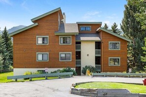 Exterior - Buck Creek Condos C103 2 Bedroom Condo (Avon)