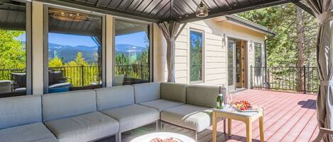 House, 3 Bedrooms | Terrace/patio