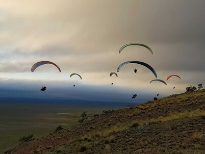 1BR bungalow farmstay. Located 40mins north of Canberra