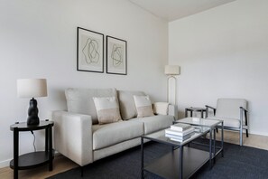 Fernseher, Stereoanlage