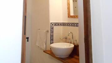 淋浴設備、風筒、提供毛巾