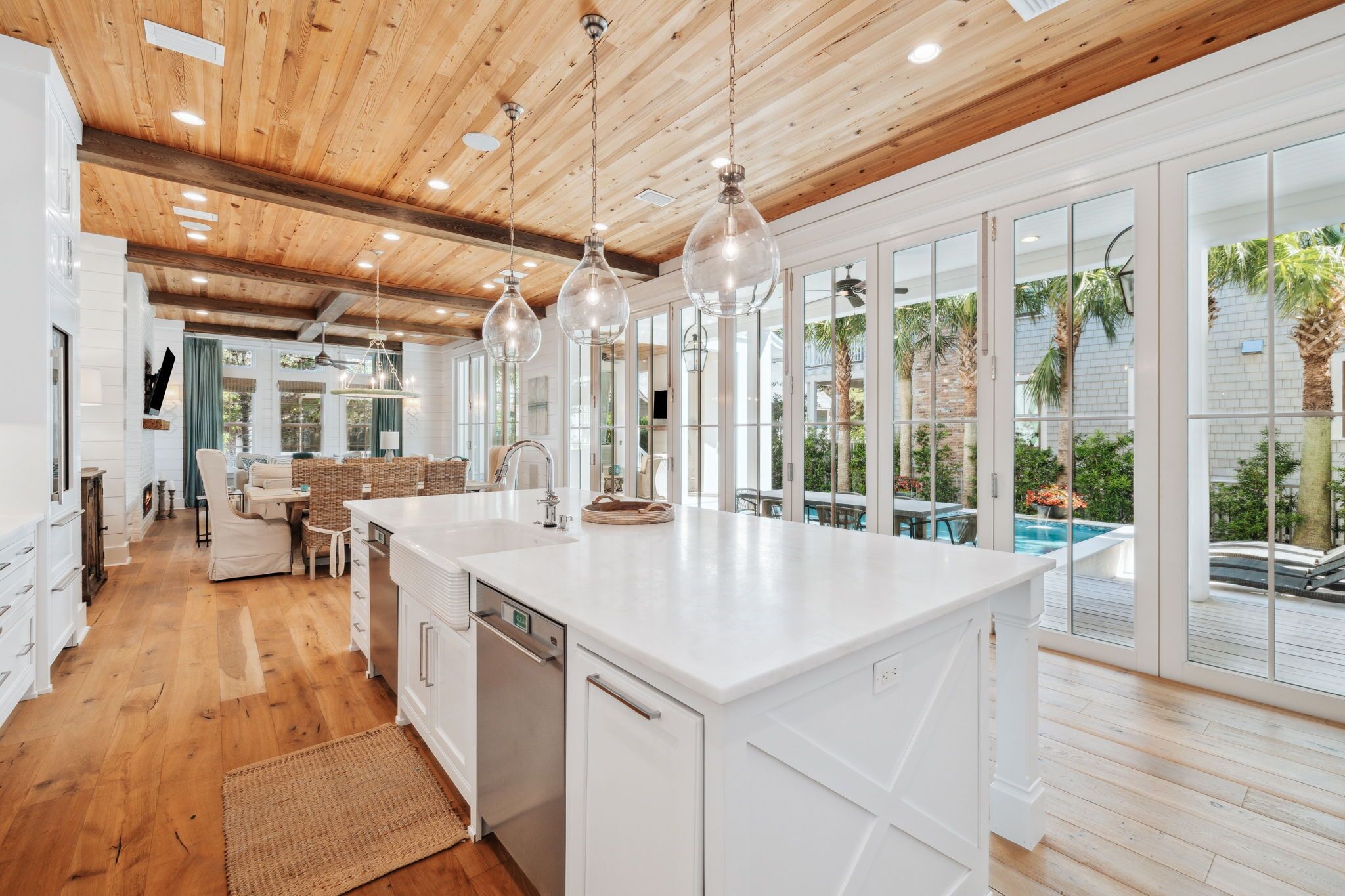 ثلاجة، ميكروويف، فرن، موقد طهي مسطح