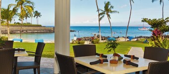 New Owners! 3-Bedroom Home with Sunset Views! Beach Club/Pool/Fitness Center