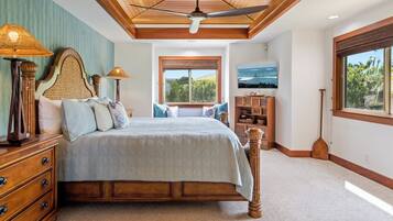 3 bedrooms, iron/ironing board, travel crib, free WiFi