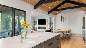 Interior - The Serene Summit Stay (Whitefish)
