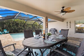 Outdoor dining