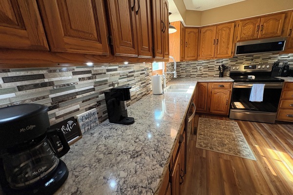 Microonde, forno, piano cottura, lavastoviglie