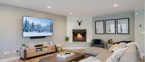 Apartment, 3 Schlafzimmer | Wohnbereich | Smart-TV