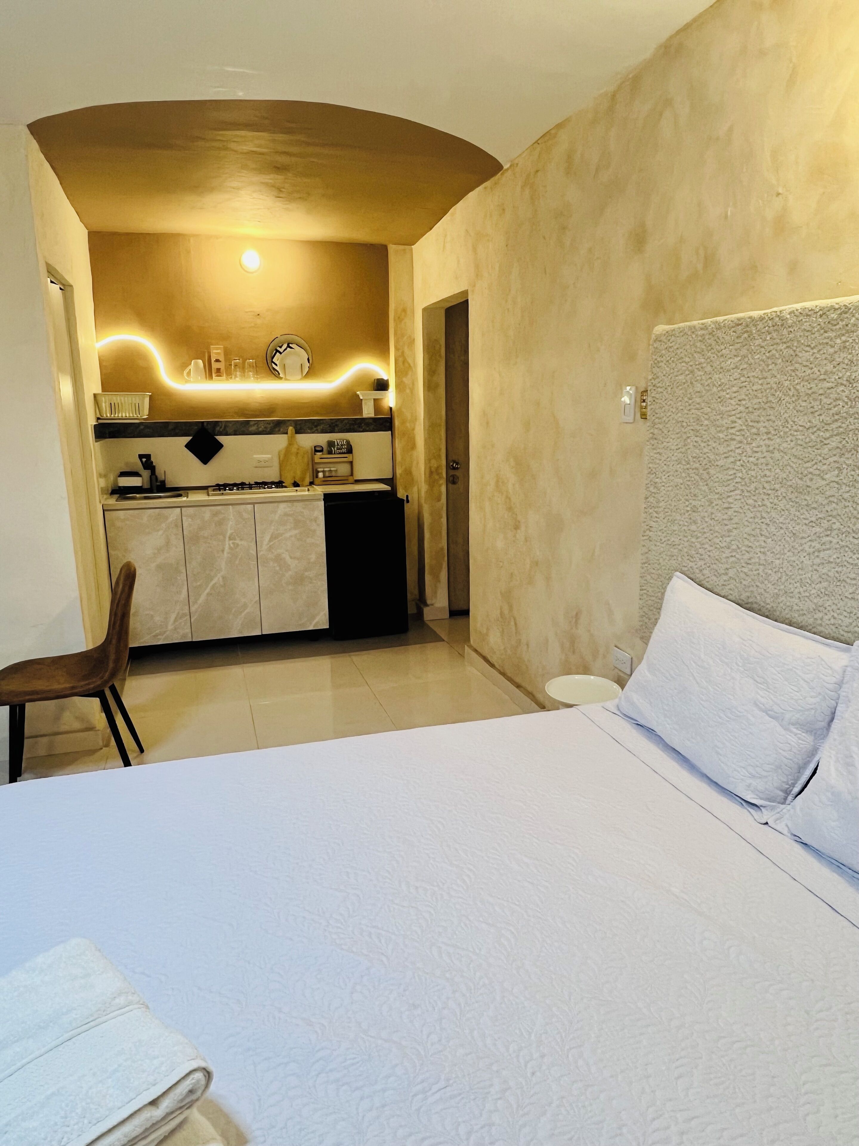 Bügeleisen/Bügelbrett, WLAN, Bettwäsche