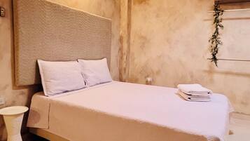 Bügeleisen/Bügelbrett, WLAN, Bettwäsche