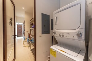 Deluxe Villa, 4 Bedrooms, Private Pool, Pool View | Laundry - Villa Tres Delfines Private Pool And Family Fun Puerto Aventuras (Puerto Aventuras)