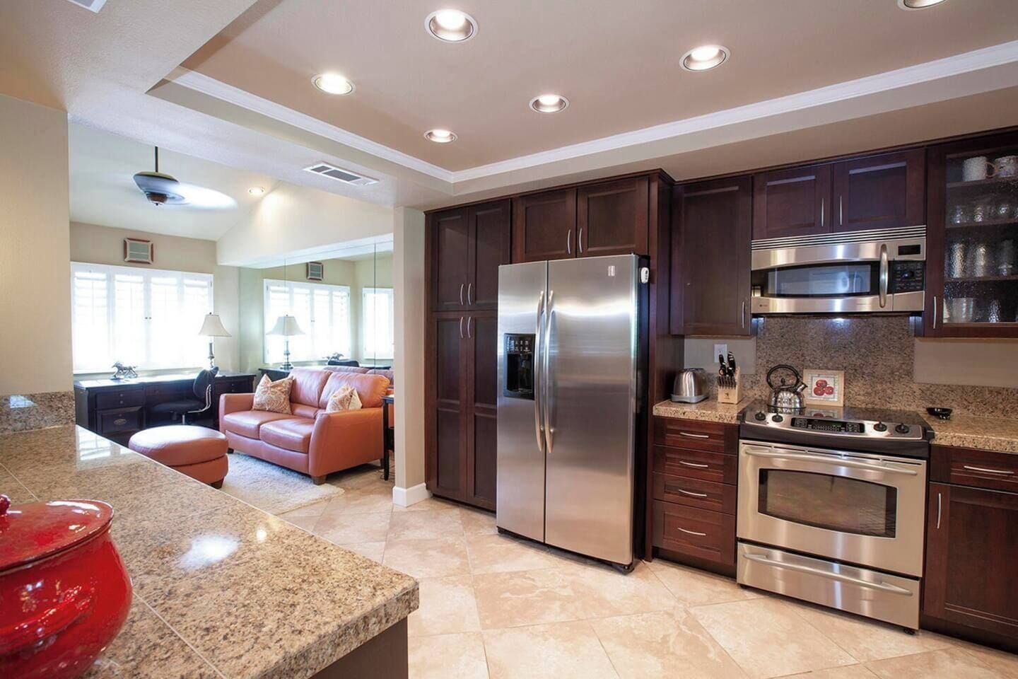 ميكروويف، فرن، موقد طهي مسطح، غسالة أطباق