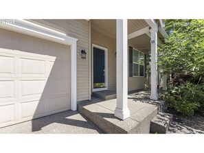 تفاصيل الفندق من الخارج