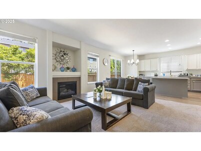 Very Spacious Modern 6BR Group Getaway