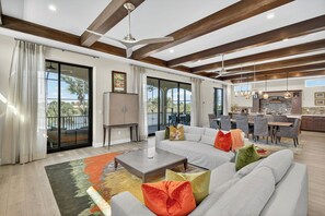 Smart TV, offices